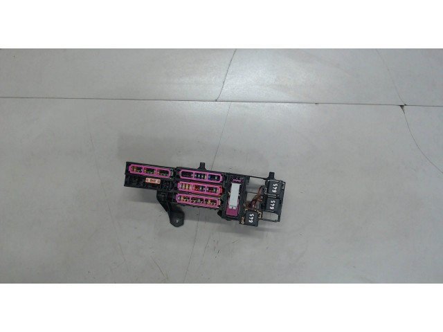 Блок предохранителей Audi A7 2010-2014 4F1941824 3