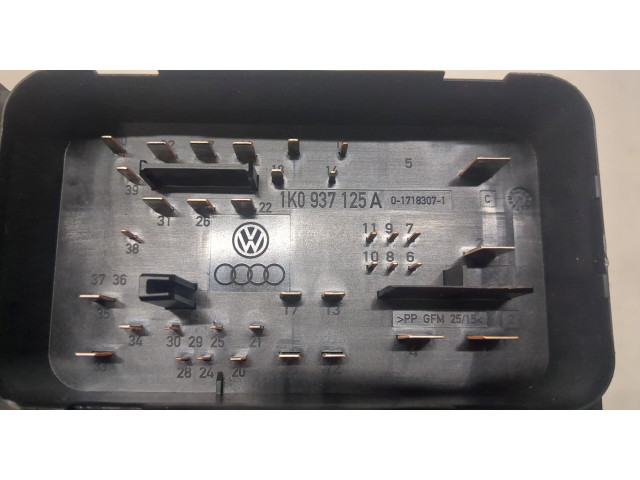 Блок предохранителей Volkswagen Golf 5 2003-2009