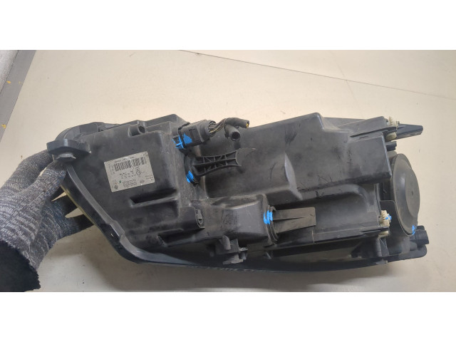 Фара передняя  Volkswagen Caddy 2004-2015 левая 