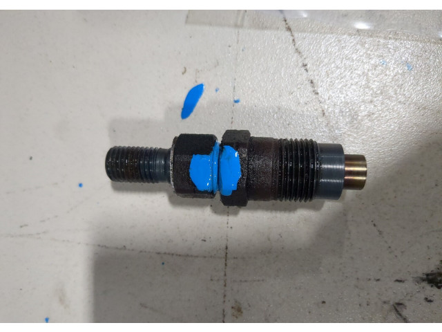 Форсунка топливная Mitsubishi Montero Sport / Pajero Sport 1996-2008 MD196607