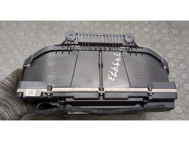 Панель приборов Volvo XC40