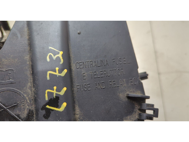 Блок предохранителей Jeep Compass 2017-2021