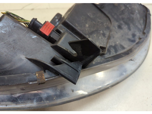 Фара передняя  Peugeot 407 левая 