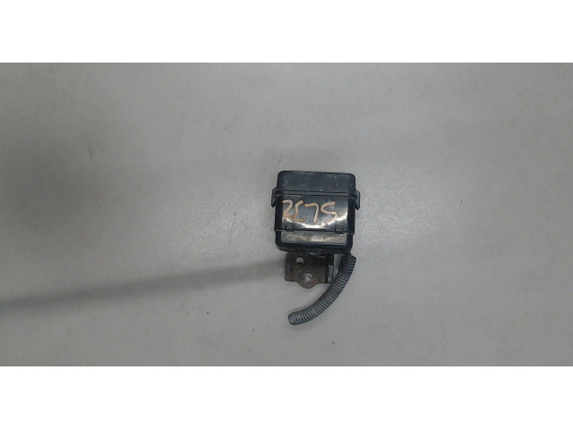 Блок реле  Pontiac Vibe 1 2002-2008      8274235030     1.8