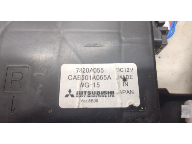 Блок комфорта  Mitsubishi Outlander XL 2006-2012      7820A055  