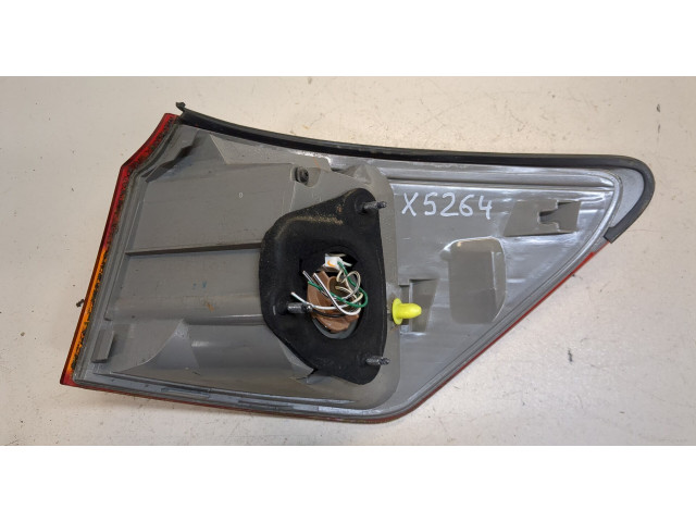 Задний фонарь