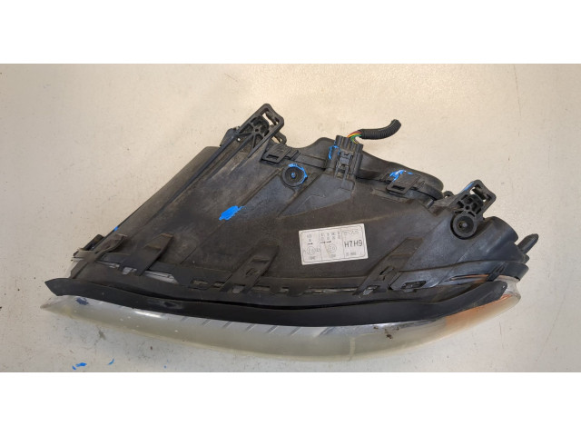 Фара передняя  Volvo V70 2007-2013 левая 