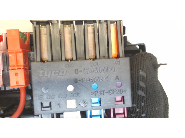 Блок предохранителей Mercedes R W251 2005- 013948411 3.5