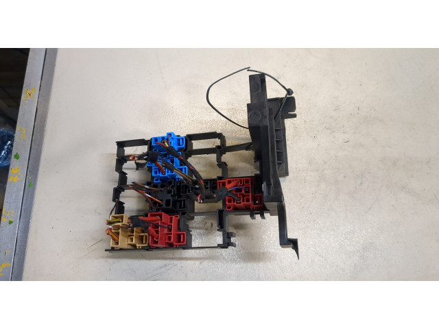 Блок реле Volkswagen Jetta 6 2014-2018