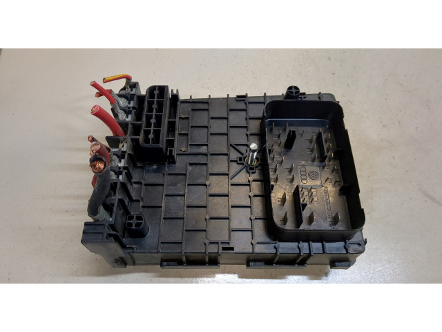 Блок предохранителей  Volkswagen Passat 7 2010-2015 Европа         