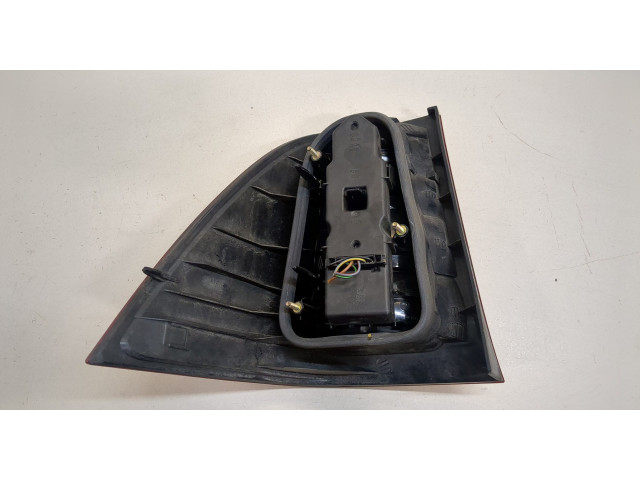 Задний фонарь          