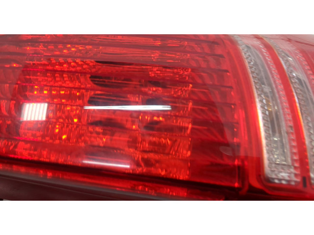 Задний фонарь