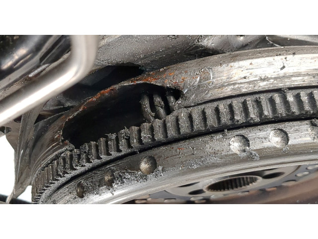 Форсунка топливная Volkswagen Touran 2003-2006 038130073AG