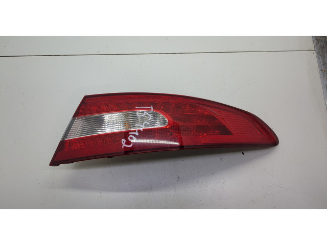 Задний фонарь 8X2313404BC