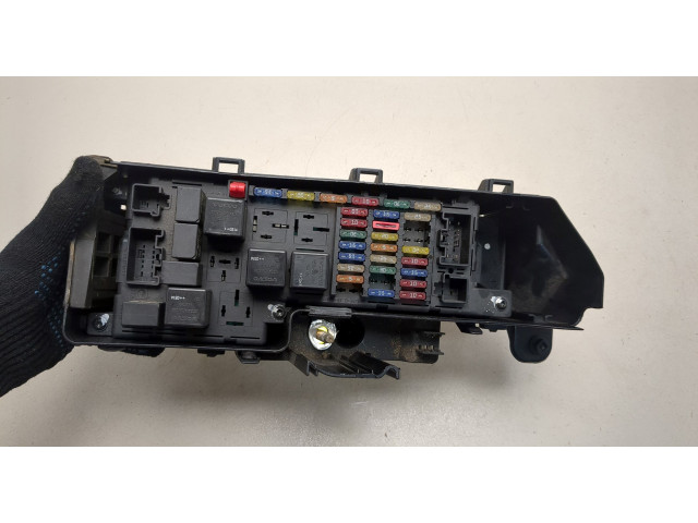 Блок предохранителей  Volvo V70 2001-2008      9494210   