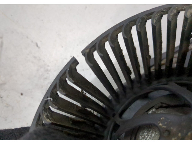 Моторчик печки Volkswagen Passat 5 2000-2005