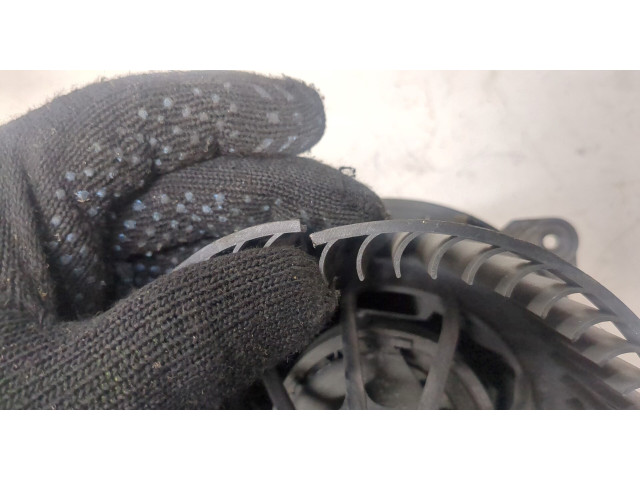 Моторчик печки Citroen Berlingo 1997-2002