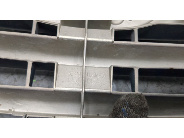 Решетка радиатора  Infiniti QX56 2010-2013          