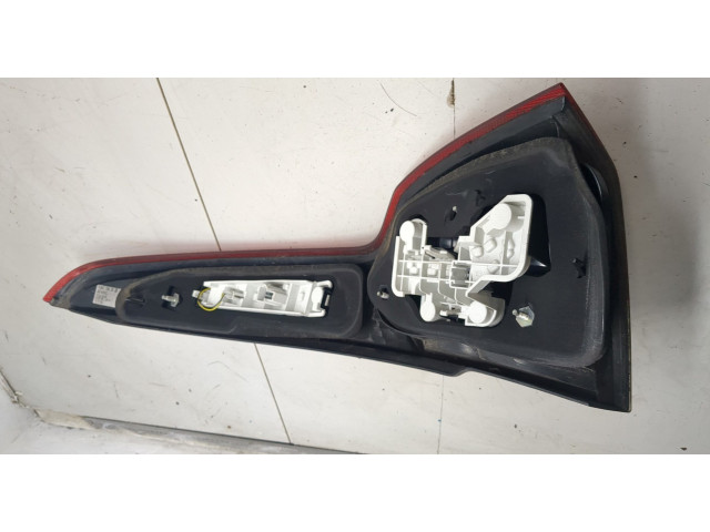 Задний фонарь          