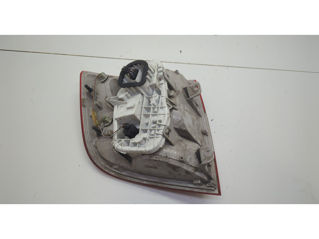 Задний фонарь          