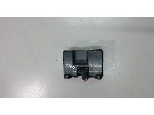 Блок предохранителей SsangYong Rexton 2001-2007 8210608770 3.2