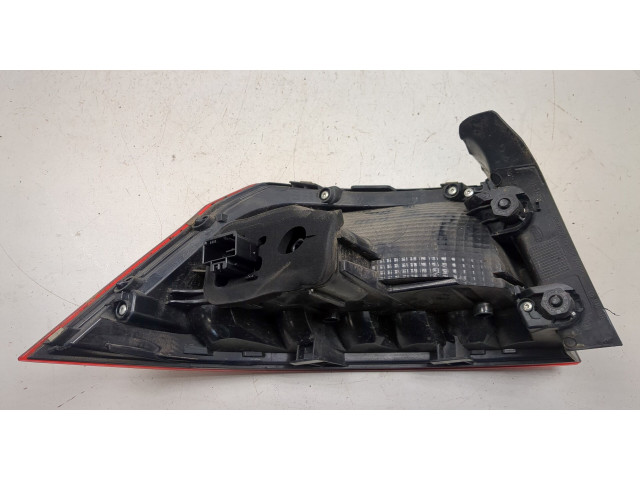 Задний фонарь          