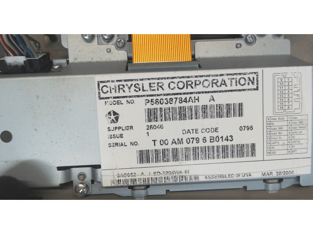 Дисплей мультимедиа  Jeep Commander 2006-2010 p56038784ah        