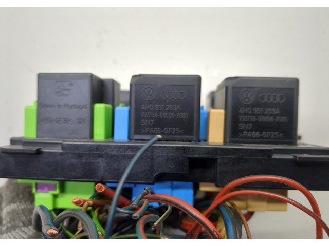 Блок реле Audi Q3 2011-2018 7N0937503