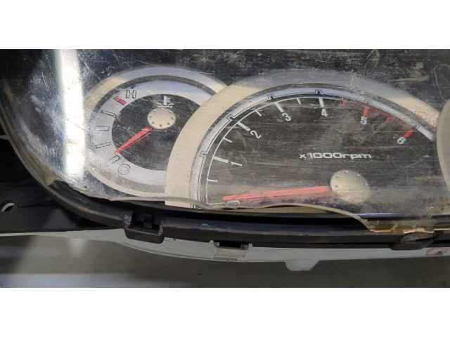 Панель приборов SsangYong Rodius 2004-2013 8020121122 2.7 Дизель