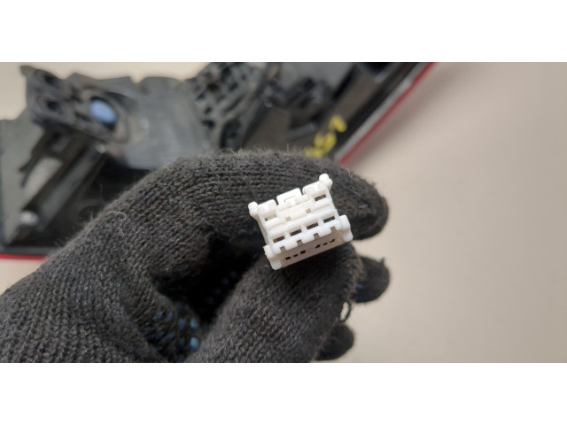 Задний фонарь 265555DC0A