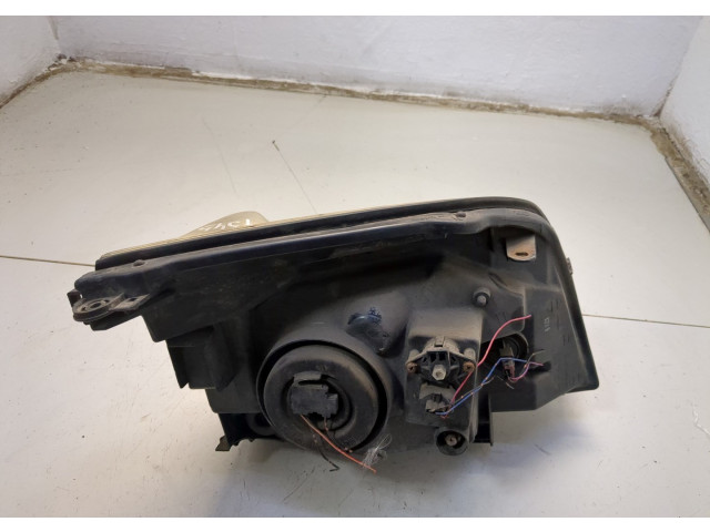 Фара передняя  Nissan X-Trail (T30) 2001-2007 левая 