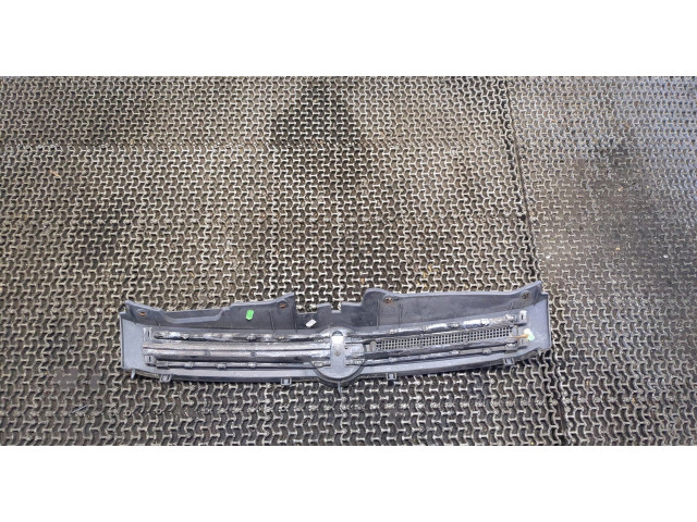 Решетка радиатора  Fiat Panda 2003-2012          1.2 