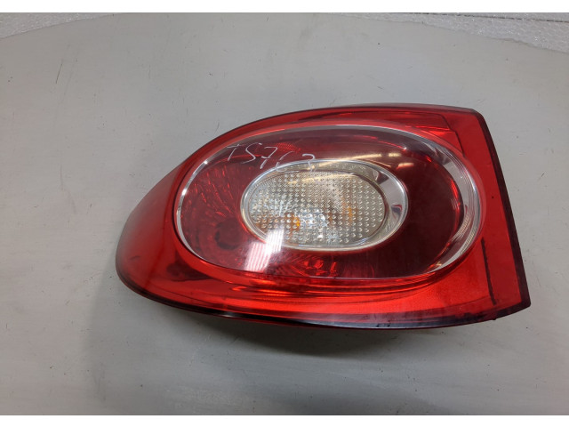 Задний фонарь          