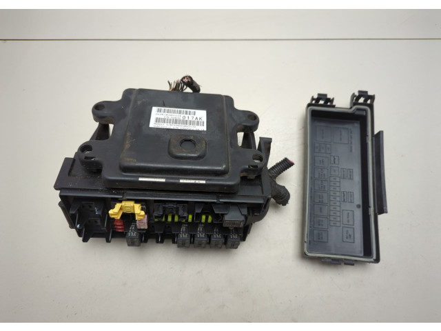 Блок предохранителей Jeep Grand Cherokee 2004-2010 04692017AK