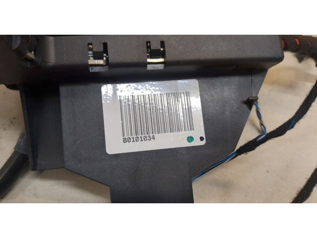 Блок предохранителей Audi SQ5 2013-2017 8J0915459