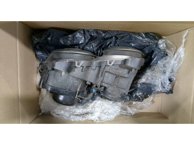 Фара передняя  Jaguar X-type правая 