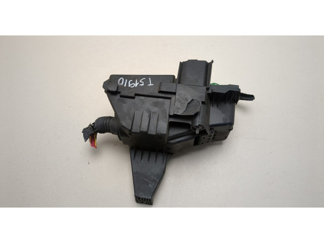 Блок предохранителей Volvo V70 2001-2008