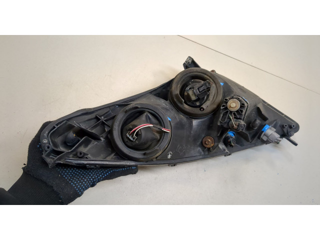 Фара передняя  Toyota Celica 1999-2005 правая 