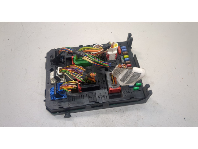 Блок BSI  Peugeot 5008 2009-2016      28119759   