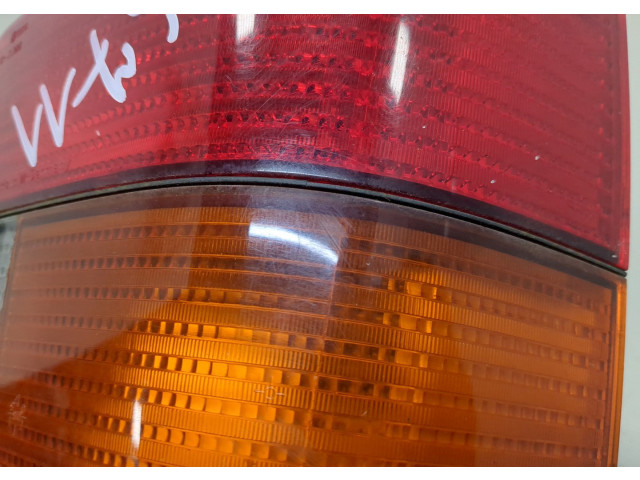 Задний фонарь