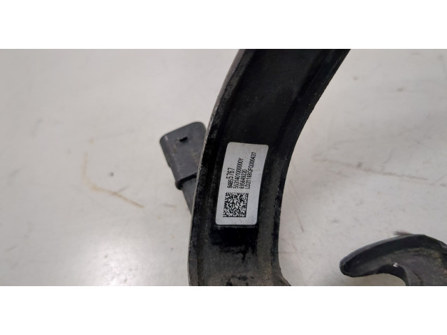 Замок капота GMC Acadia 2019-2025