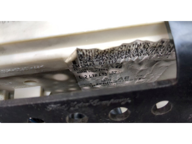 Блок предохранителей  Ford Focus 2 2005-2008         