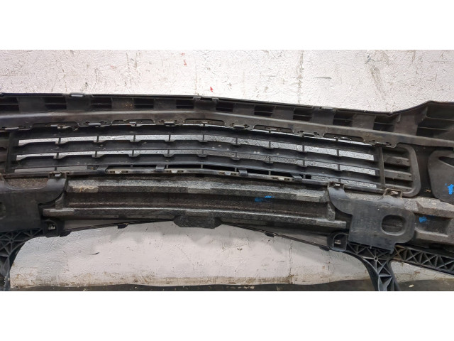 Бампер  Mercedes C W204 2006-2015 передний   A20488006409999