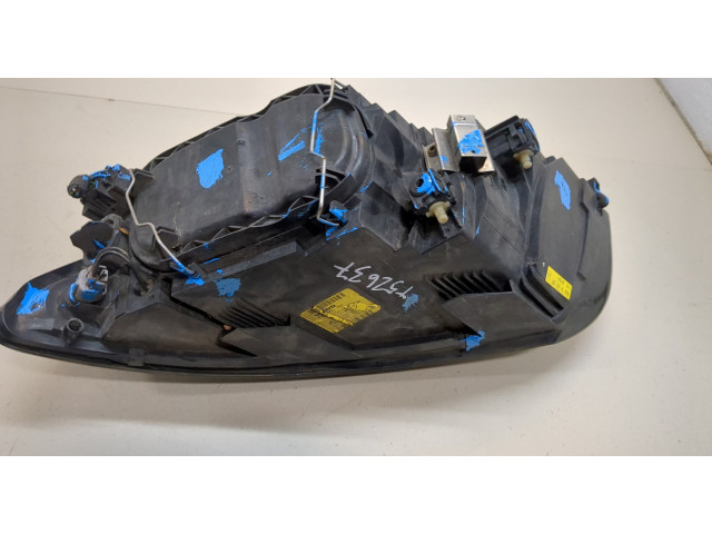 Фара передняя Volvo S40 2004- правая