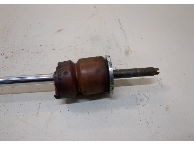 Стойка амортизатора Mercedes S W126 1979-1991 A1263200730