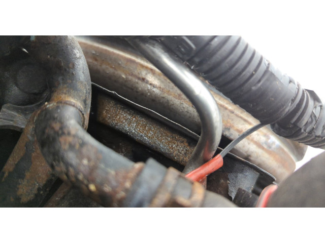 Форсунка топливная Skoda Fabia 1999-2007 038130073AL