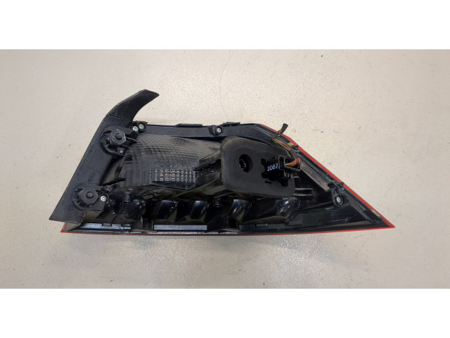 Задний фонарь          