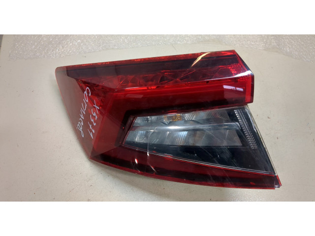 Задний фонарь          