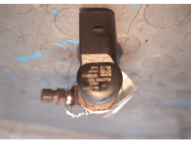 Форсунка топливная Volkswagen Golf 6 2009-2012 03L130277S, 03L130277SX