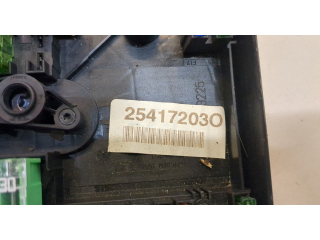 Блок предохранителей Volkswagen Golf Plus 1K0937125A